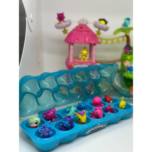 Hatchimals Tropical Island Party Interactive Playset Multiple Figures Lights Sou - Picture 8 of 12